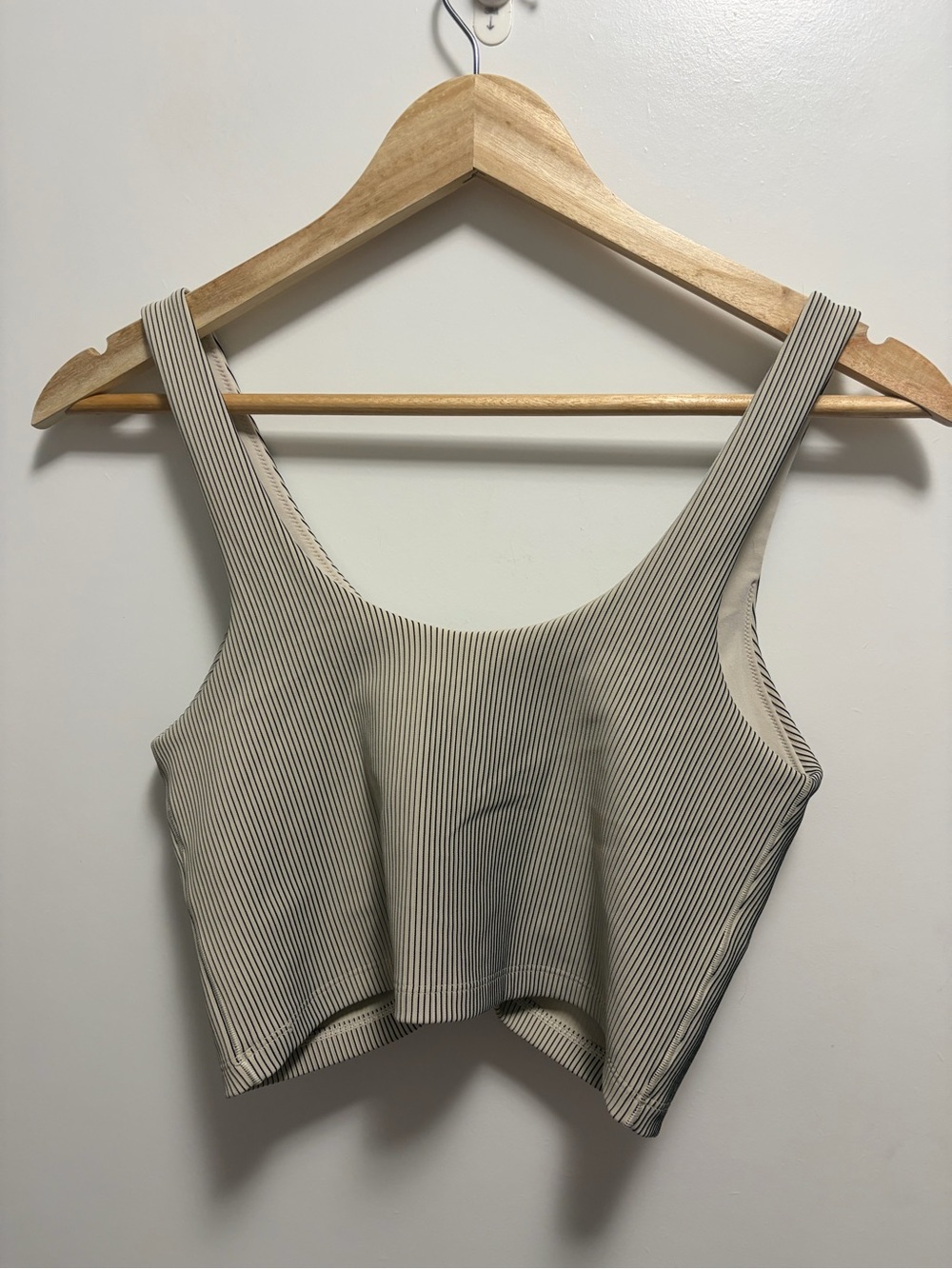 OFFLINE by Aerie Stripe Rib Ruched Low Key Sports Bra Women’s Size Medium - Picture 3 of 4